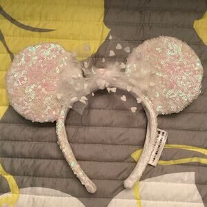 Disney Parks White Tulle Bow Iridescent  Sequined Bridal Wedding Ears Headband
